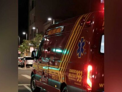 Bombeiros socorrem homem espancado a Bombeiros socorrem homem espancado a