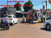 Maracaju: Bombeiros atendem ocorrência de acidente envolvendo veículo e motociclista na região central