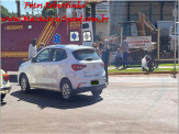 Maracaju: Bombeiros atendem ocorrência de acidente envolvendo veículo e motociclista na região central
