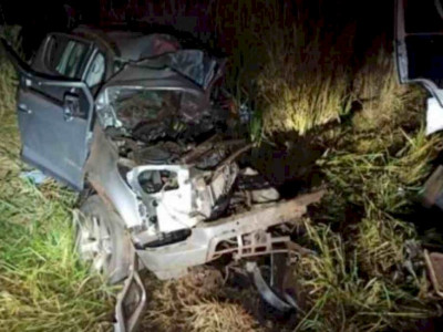 Idoso morre em acidente entre carro e caminhão em Chapadão do Sul Idoso morre em acidente entre carro e caminhão em Chapadão do Sul