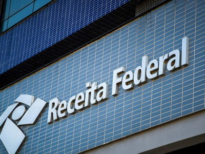 Receita paga terceiro lote de restituição do Imposto de Renda Receita paga terceiro lote de restituição do Imposto de Renda