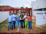 Agosto Dourado: Muda de Ipê Branco é plantada na área da futura Clínica da Mulher Agosto Dourado: Muda de Ipê Branco é plantada na área da futura Clínica da Mulher