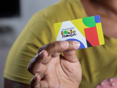 Em Dourados, mais de 13 mil pessoas receberam Bolsa-Família em agosto Em Dourados, mais de 13 mil pessoas receberam Bolsa-Família em agosto