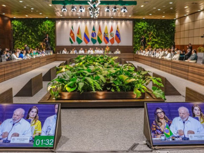 Para Lula, US$ 100 bi para financiamento climático são insuficientes Para Lula, US$ 100 bi para financiamento climático são insuficientes