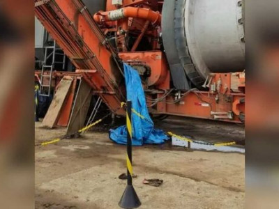 Colega de trabalho teria acionado botão errado que fez máquina triturar trabalhador Colega de trabalho teria acionado botão errado que fez máquina triturar trabalhador