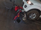 Maracaju: Corpo de Bombeiros atendem ocorrência de colisão entre caminhonete e motocicleta na Vila do Prata