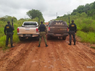 Caminhonete furtada no Paraná é recuperada em Mato Grosso do Sul Caminhonete furtada no Paraná é recuperada em Mato Grosso do Sul