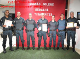 Maracaju homenageia agentes da segurança pública com Medalha Tiradentes em solenidade realizada no plenário da câmara municipal