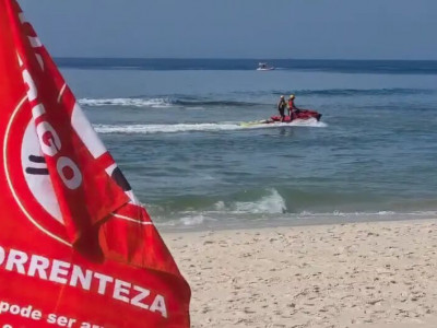 Aumenta número de resgates feitos por bombeiros nas praias do Rio Aumenta número de resgates feitos por bombeiros nas praias do Rio