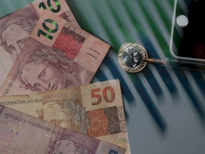 Brasileiros ainda não sacaram R$ 7,51 bilhões de valores a receber Brasileiros ainda não sacaram R$ 7,51 bilhões de valores a receber
