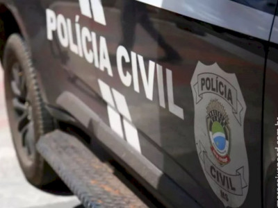 Mulher morre ao bater motocicleta em guard rail na cidade de Rochedo Mulher morre ao bater motocicleta em guard rail na cidade de Rochedo