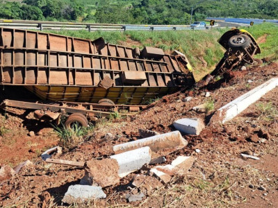 Tragédias devolvem título de "curva da morte" em desvio da BR-060 Tragédias devolvem título de "curva da morte" em desvio da BR-060