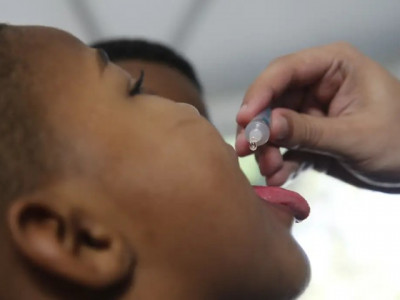 Campanha de vacinação contra a Poliomielite segue até esta sexta-feira Campanha de vacinação contra a Poliomielite segue até esta sexta-feira