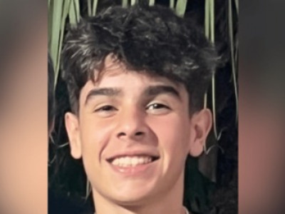 Brasileiro cai de prédio e morre durante viagem de formatura em Bariloche Brasileiro cai de prédio e morre durante viagem de formatura em Bariloche