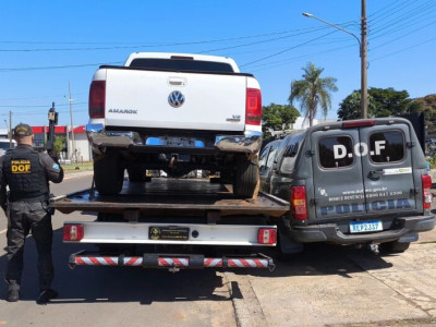 Caminhonete adulterada que seguia para o Paraná é apreendida em Amambai Caminhonete adulterada que seguia para o Paraná é apreendida em Amambai