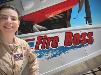 Piloto brasileira morre em acidente em combate a incêndio nos EUA Piloto brasileira morre em acidente em combate a incêndio nos EUA