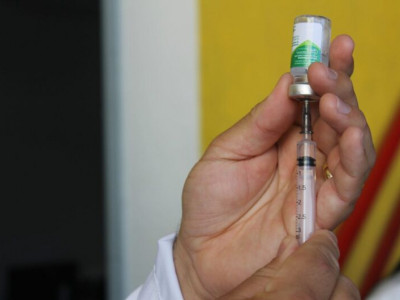 Saúde amplia público-alvo para vacinação com hexavalente nos 79 municípios Saúde amplia público-alvo para vacinação com hexavalente nos 79 municípios