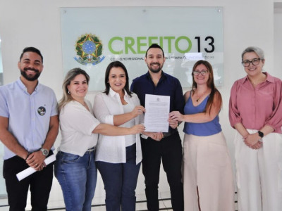 Adriane reforça compromisso com fisioterapeutas e terapeutas ocupacionais da Capital Adriane reforça compromisso com fisioterapeutas e terapeutas ocupacionais da Capital