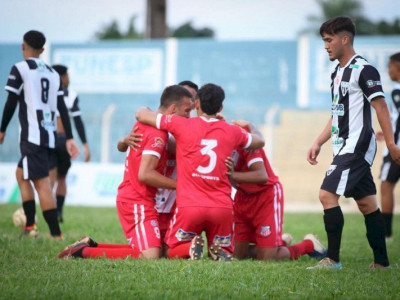 Comercial vence Operário Caarapoense no Jacques da Luz pela Série B Estadual Comercial vence Operário Caarapoense no Jacques da Luz pela Série B Estadual