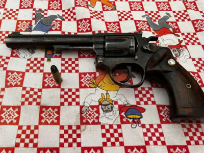 Investigação contra membros de facção cumpre mandados e prende homem em Dourados Investigação contra membros de facção cumpre mandados e prende homem em Dourados