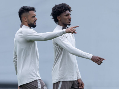 Sete partidas dão sequência à 33ª rodada do Brasileirão neste sábado Sete partidas dão sequência à 33ª rodada do Brasileirão neste sábado