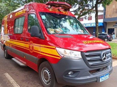 Jovem sofre descarga elétrica enquanto realizava manutenção na rede de internet Jovem sofre descarga elétrica enquanto realizava manutenção na rede de internet