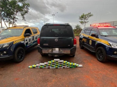 Bolivianos são presos transportando quase 40 kg de cocaína em MS Bolivianos são presos transportando quase 40 kg de cocaína em MS