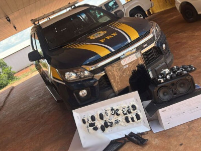 Carioca é presa tentando levar haxixe marroquino dentro de eletrônicos Carioca é presa tentando levar haxixe marroquino dentro de eletrônicos