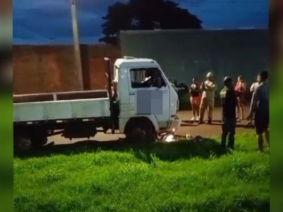 Adolescentes atingidos por caminhão estariam Adolescentes atingidos por caminhão estariam