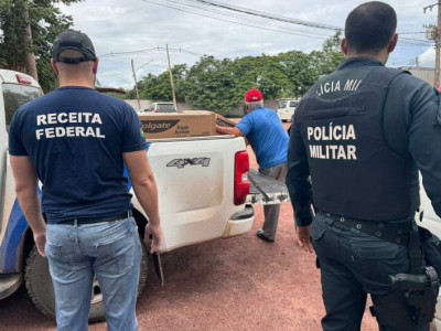 Operação apreende quatro toneladas de mercadorias irregulares em Corumbá Operação apreende quatro toneladas de mercadorias irregulares em Corumbá