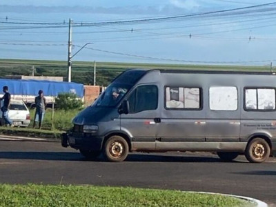 Adolescente atingida por van entra em protocolo de morte encefálica Adolescente atingida por van entra em protocolo de morte encefálica