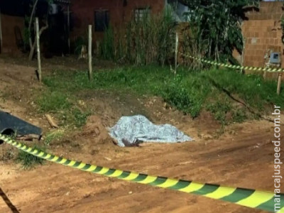 Homem é morto após ameaçar policiais com machado no interior de MS Homem é morto após ameaçar policiais com machado no interior de MS