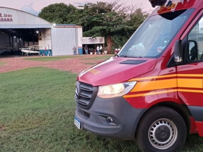 Homem é resgatado por avião após sofrer queda de cavalo no Pantanal Homem é resgatado por avião após sofrer queda de cavalo no Pantanal
