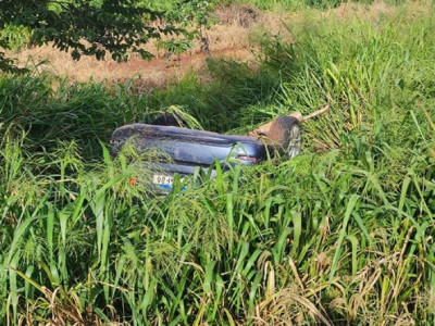 Livramento! Mulheres saem ilesas de capotamento na BR-163, em Rio Brilhante Livramento! Mulheres saem ilesas de capotamento na BR-163, em Rio Brilhante