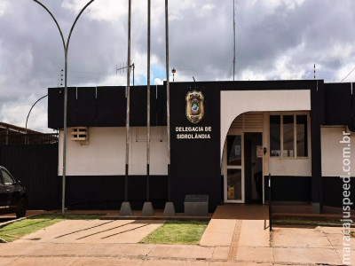 Preso é espancado por dois colegas de cela em delegacia de Sidrolândia Preso é espancado por dois colegas de cela em delegacia de Sidrolândia