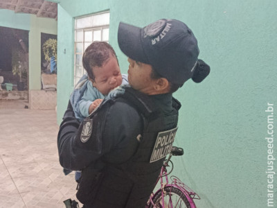 Policial Militar salva bebê engasgado em Corumbá Policial Militar salva bebê engasgado em Corumbá