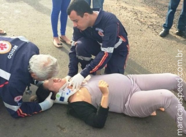 Grávida de 8 meses fica ferida em acidente e condutor do carro foge sem prestar socorro Grávida de 8 meses fica ferida em acidente e condutor do carro foge sem prestar socorro