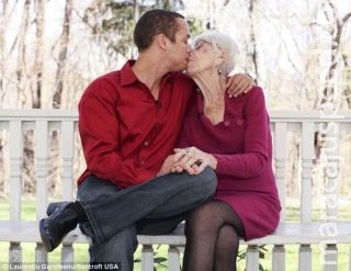 "Amo dentadura", diz homem que namorou mulher de 91 anos "Amo dentadura", diz homem que namorou mulher de 91 anos