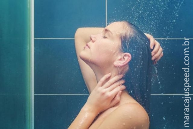 Ciência afirma que tomar banho uma vez a cada três dias é o ideal Ciência afirma que tomar banho uma vez a cada três dias é o ideal