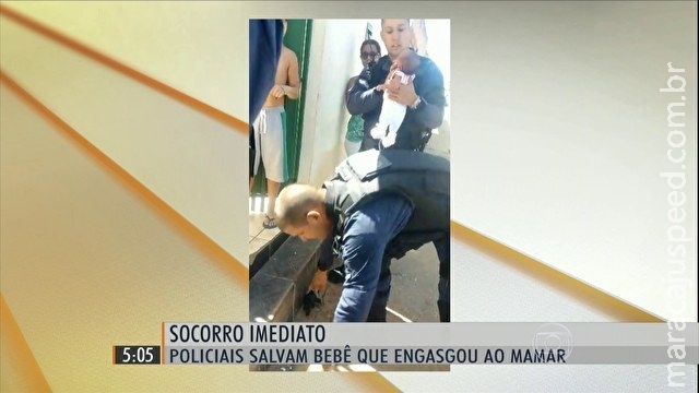 Policiais salvam bebê recém-nascido que engasgou ao mamar