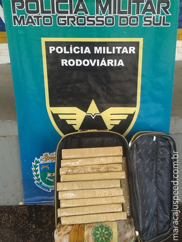 PRE apreende 17 kg de maconha em ônibus