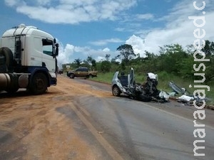 Mãe de 4 filhos mortos em acidente diz à polícia que ex era "doente" Mãe de 4 filhos mortos em acidente diz à polícia que ex era "doente"