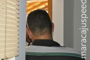 Com roupa social, ladrões roubaram R$ 50 mil e aterrorizaram família Com roupa social, ladrões roubaram R$ 50 mil e aterrorizaram família