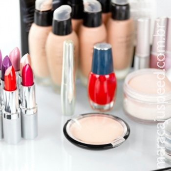 Com nova política tributária, preço de cosméticos deve aumentar até 25% Com nova política tributária, preço de cosméticos deve aumentar até 25%