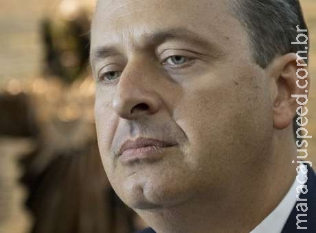 Avião de Campos não seguiu trajeto previsto, diz Aeronáutica Avião de Campos não seguiu trajeto previsto, diz Aeronáutica