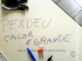 Ladrão furta 3 ares-condicionados de escola e deixa recado: "calor é grande" Ladrão furta 3 ares-condicionados de escola e deixa recado: "calor é grande"