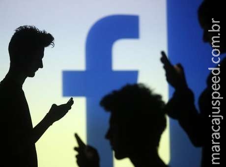 Facebook ainda "rouba" espaço e pode deixar iPhone lento Facebook ainda "rouba" espaço e pode deixar iPhone lento