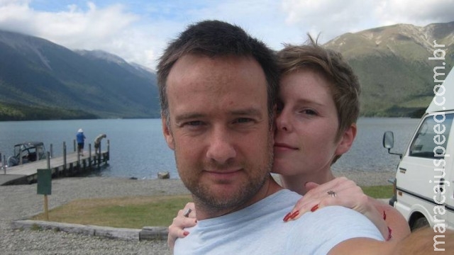 Casal viaja o mundo e se prepara para casar pela 67ª vez Casal viaja o mundo e se prepara para casar pela 67ª vez