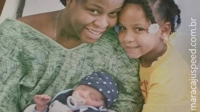 Menina de 5 anos salva vida da mãe epilética em trabalho de parto Menina de 5 anos salva vida da mãe epilética em trabalho de parto
