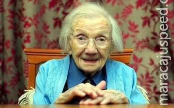 Mulher com 109 anos, que nunca se casou, afirma que o segredo para a longevidade é evitar os homens Mulher com 109 anos, que nunca se casou, afirma que o segredo para a longevidade é evitar os homens